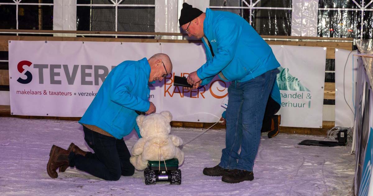 IJsbeer Schijten bij Ulvenhout on Ice!